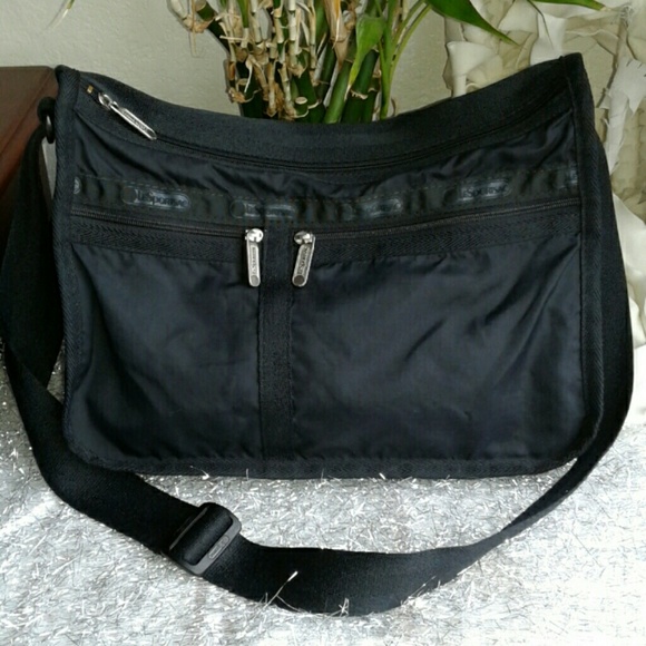 lesportsac carson crossbody messenger bag